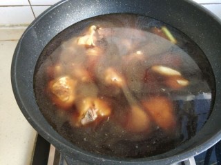  姬松茸茶树菇炖鸡腿 第9步