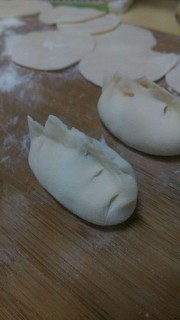  猪肉香菇饺子 第2步