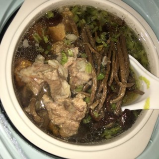  茶树菇排骨汤 第8步