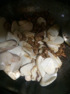  肉炒蘑菇 第12步