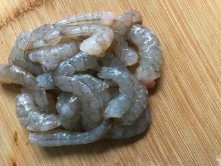  香菇大虾肉馄饨 第2步