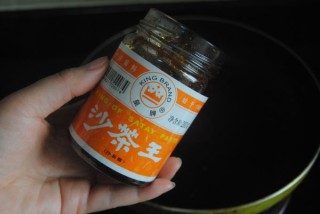  【沙茶美食】沙茶草菇肉酱面 第7步