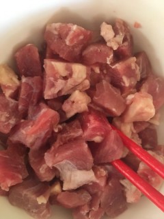  黑胡椒杏鲍菇牛肉 第1步