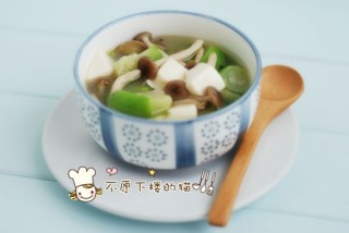  丝瓜菌菇豆腐汤 第10步