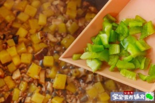  香菇土豆肉焖饭~宝宝辅食 第13步