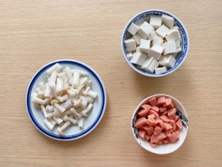  菌菇豆腐汤 第1步