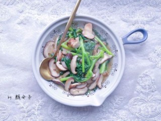  木耳菜炒香菇&10分钟快手菜 第7步
