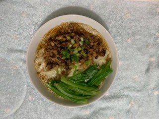  香菇肉沫面 第5步